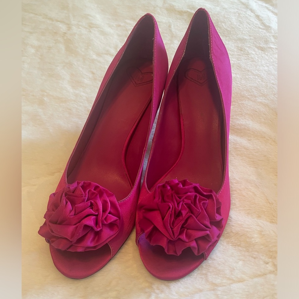 Madeline Vitality Fuschia Satin Peep Toe Heels Size 8